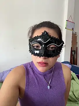 Snapshot of honeymuse chatting on May 2026 06:28:02 PM honeymuse online show from May 2026 06:28:02 PM