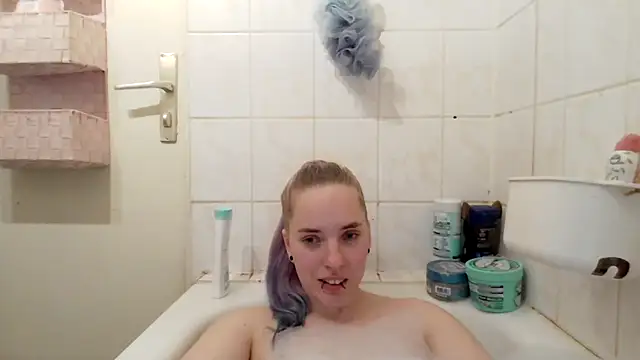 Snapshot of Red_desteny chatting on March 2026 06:59:01 PM Red desteny online show from March 2026 06:59:01 PM