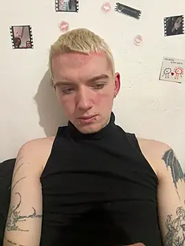 OskarMil online show from March 2026 07:54:02 PM