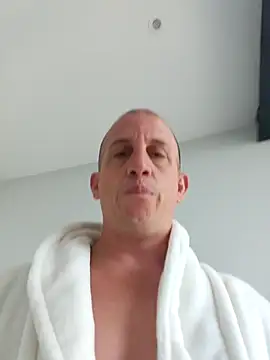 superhotpapi online show from February 2026 06:29:02 PM