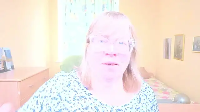 Snapshot of Emma_Eclipsee chatting on February 2026 10:14:02 AM Emma Eclipsee online show from February 2026 10:14:02 AM