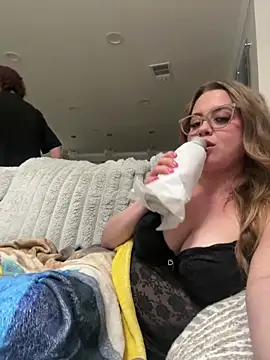 xxlivecouple online show from February 2026 03:03:01 AM