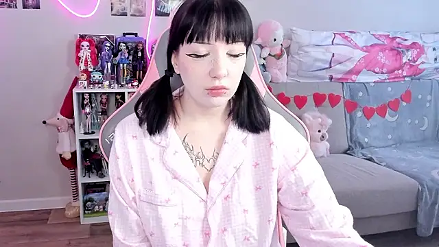 Snapshot of MollysLand chatting on February 2026 08:35:01 AM MollysLand online show from February 2026 08:35:01 AM