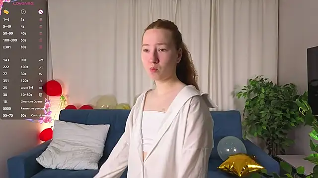 Snapshot of MaraButtrey chatting on February 2026 01:12:01 AM MaraButtrey online show from February 2026 01:12:01 AM