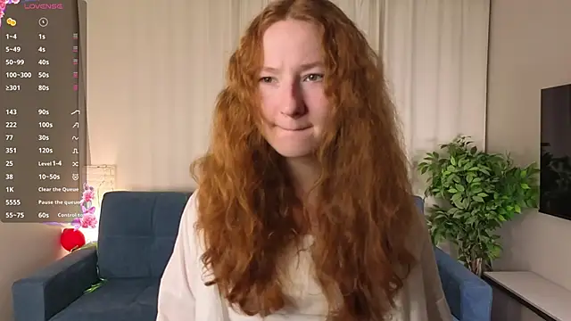 Snapshot of MaraButtrey chatting on February 2026 01:03:02 AM MaraButtrey online show from February 2026 01:03:02 AM