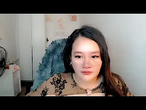 Snapshot of UrLovelyWetPussy chatting on February 2026 08:53:01 AM UrLovelyWetPussy online show from February 2026 08:53:01 AM