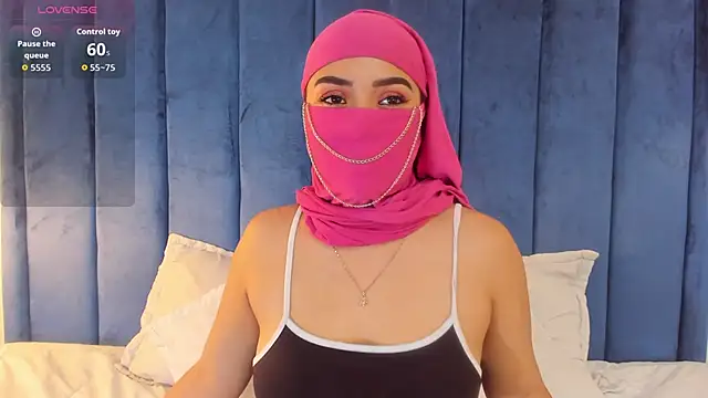 Snapshot of fatimarab__ chatting on February 2026 03:45:02 AM fatimarab online show from February 2026 03:45:02 AM