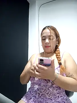 Snapshot of -Serena_ chatting on February 2026 01:45:02 PM -Serena online show from February 2026 01:45:02 PM