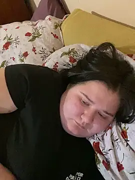 Snapshot of AngelKiras chatting on February 2026 07:45:01 PM AngelKiras online show from February 2026 07:45:01 PM