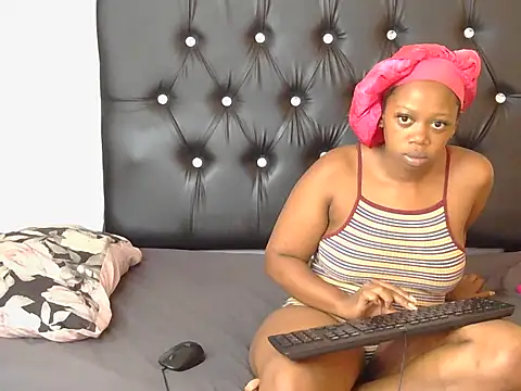 EbonySexMachine online show from February 2026 07:12:01 AM