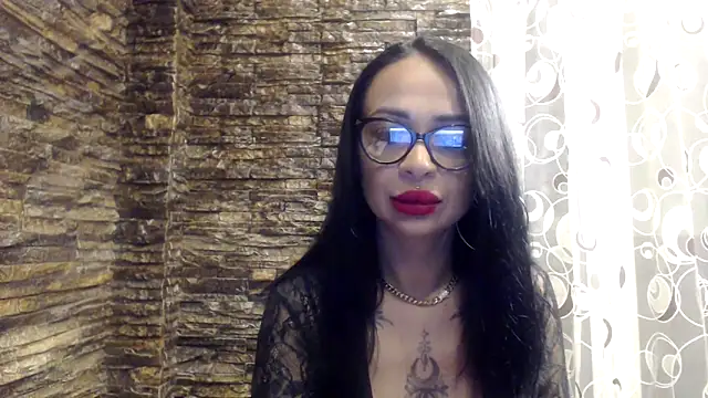 Snapshot of BrianaBloom chatting on April 2026 06:53:02 PM BrianaBloom online show from April 2026 06:53:02 PM