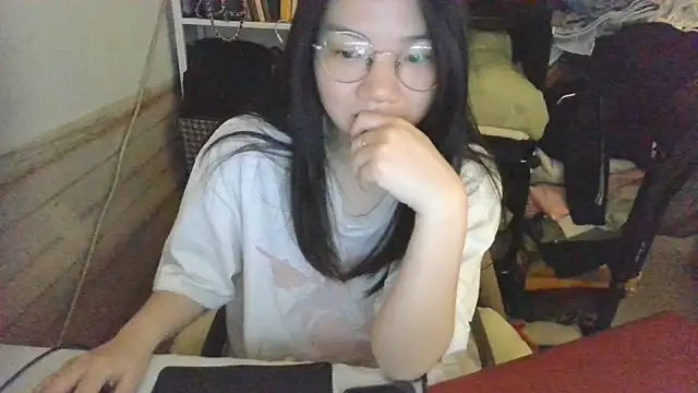 xiaoxiaowan11 online show from March 2026 03:18:02 AM