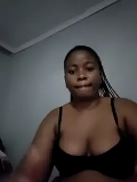 Snapshot of TantilizingDivah chatting on May 2026 08:07:01 PM TantilizingDivah online show from May 2026 08:07:01 PM