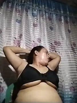 Snapshot of May_Bombs chatting on February 2026 12:52:02 PM May Bombs online show from February 2026 12:52:02 PM