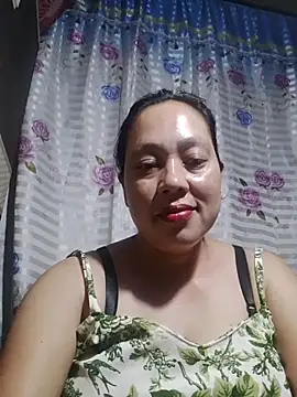 Snapshot of May_Bombs chatting on March 2026 08:11:01 PM May Bombs online show from March 2026 08:11:01 PM