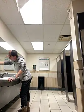 Horus1922 online show from February 2026 05:55:01 PM