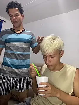 Snapshot of MaxyRyan chatting on February 2026 06:13:01 AM MaxyRyan online show from February 2026 06:13:01 AM