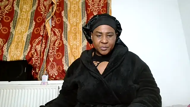 Snapshot of CurvySashia chatting on March 2026 12:13:02 AM CurvySashia online show from March 2026 12:13:02 AM