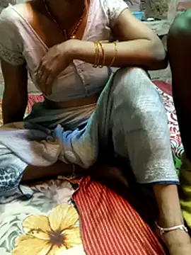 Snapshot of diwana475 chatting on July 2026 03:58:02 PM diwana475 online show from July 2026 03:58:02 PM