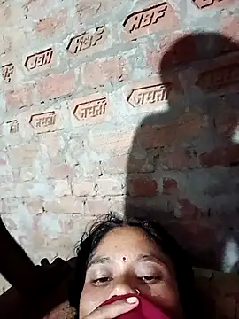 Snapshot of diwana475 chatting on August 2026 04:31:02 PM diwana475 online show from August 2026 04:31:02 PM