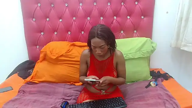 Snapshot of ExoticLenny32 chatting on February 2026 12:25:01 PM ExoticLenny32 online show from February 2026 12:25:01 PM