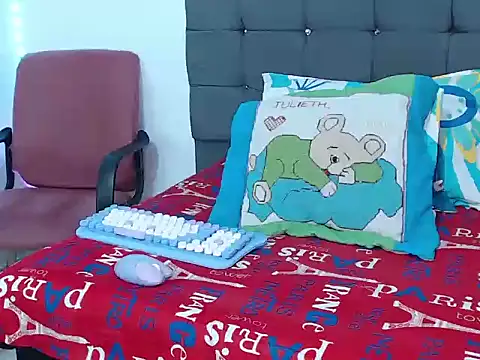 Snapshot of latin_riahnna_jp chatting on February 2026 12:02:01 PM latin riahnna jp online show from February 2026 12:02:01 PM