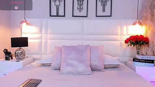 RaquelHyde  online show from February 2026 12:41:01 PM