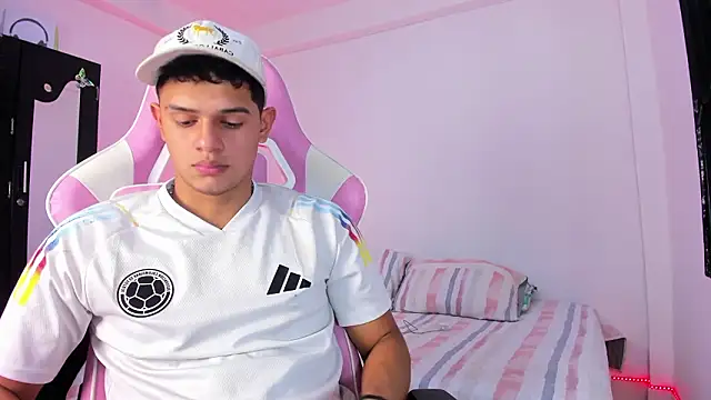 Snapshot of Adrian_Prime_ chatting on February 2026 06:25:02 PM Adrian Prime online show from February 2026 06:25:02 PM