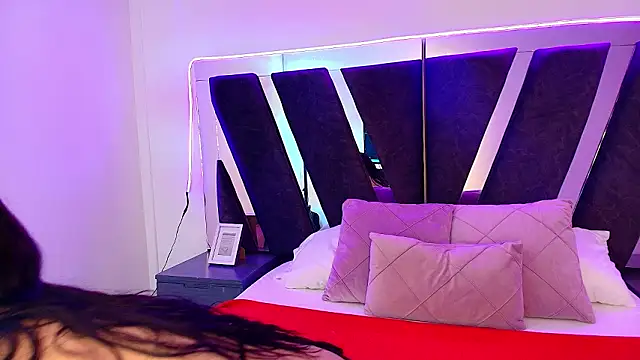 Snapshot of sophia_love__ chatting on February 2026 01:54:02 PM sophia love online show from February 2026 01:54:02 PM