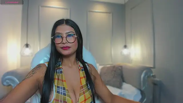 MiaSmit  online show from March 2026 03:01:01 AM