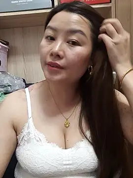 Snapshot of Jennie_dogy chatting on May 2026 02:24:02 PM Jennie dogy online show from May 2026 02:24:02 PM