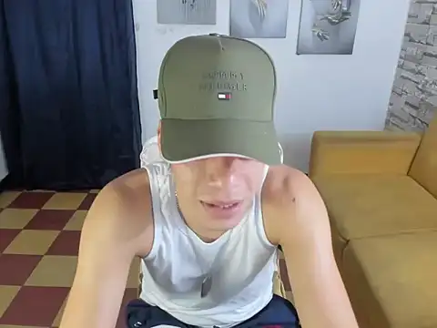 Snapshot of Andres_sant_ chatting on February 2026 01:47:02 AM Andres sant online show from February 2026 01:47:02 AM