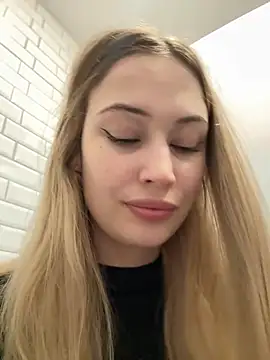 blonde exe online show from February 2026 01:00:02 PM