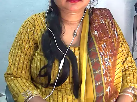Snapshot of Saniya_K2 chatting on May 2026 03:53:02 PM Saniya K2 online show from May 2026 03:53:02 PM