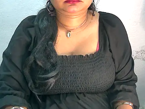 Snapshot of Saniya_K2 chatting on June 2026 04:24:02 PM Saniya K2 online show from June 2026 04:24:02 PM