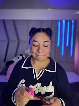 Snapshot of Grecia_Valmont chatting on February 2026 07:01:02 PM Grecia Valmont online show from February 2026 07:01:02 PM