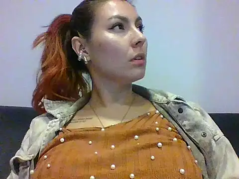 Snapshot of AnnyaEvans chatting on June 2026 03:19:02 AM AnnyaEvans online show from June 2026 03:19:02 AM