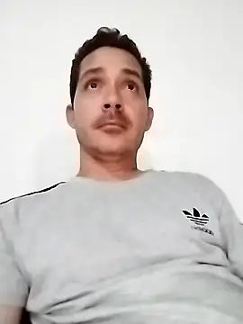 Santiago vnz online show from February 2026 04:27:02 AM