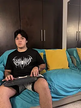 EmilyAndAndrew online show from February 2026 03:35:02 AM