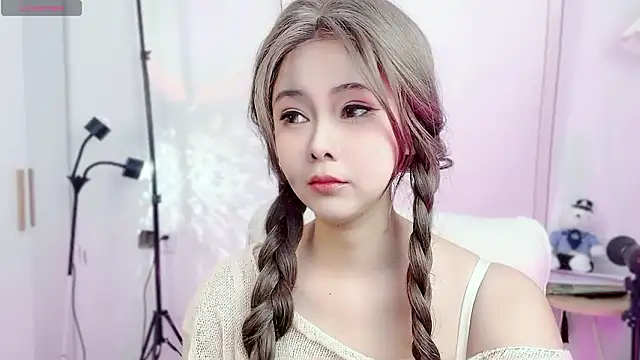 Snapshot of Memeli0 chatting on February 2026 09:52:02 PM Memeli0 online show from February 2026 09:52:02 PM