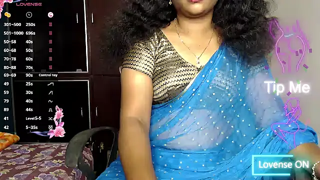 Snapshot of VixenNandhu chatting on February 2026 05:24:01 PM VixenNandhu online show from February 2026 05:24:01 PM