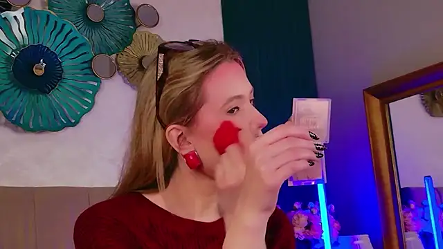 Snapshot of Beckie_White chatting on March 2026 09:10:01 PM Beckie White online show from March 2026 09:10:01 PM