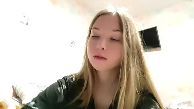 Snapshot of TiaBIanks chatting on February 2026 01:33:02 PM TiaBIanks online show from February 2026 01:33:02 PM