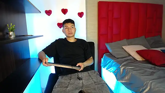 Snapshot of Liam_Sean chatting on March 2026 12:44:01 PM Liam Sean online show from March 2026 12:44:01 PM