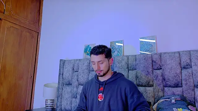 Snapshot of NICK_MOSS_ chatting on February 2026 11:10:01 AM NICK MOSS online show from February 2026 11:10:01 AM