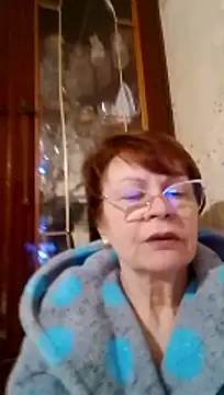 Snapshot of SophieBurns chatting on February 2026 02:22:02 PM SophieBurns online show from February 2026 02:22:02 PM