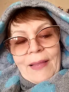 Snapshot of SophieBurns chatting on March 2026 10:06:01 AM SophieBurns online show from March 2026 10:06:01 AM