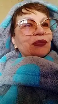 Snapshot of SophieBurns chatting on March 2026 10:10:02 AM SophieBurns online show from March 2026 10:10:02 AM