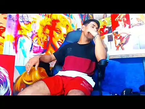 Snapshot of warmNoah chatting on February 2026 03:13:01 AM warmNoah online show from February 2026 03:13:01 AM