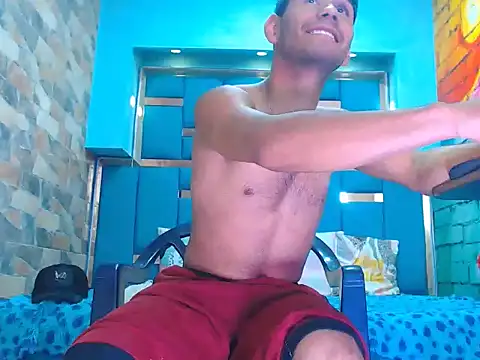 Snapshot of warmNoah chatting on February 2026 03:02:01 PM warmNoah online show from February 2026 03:02:01 PM